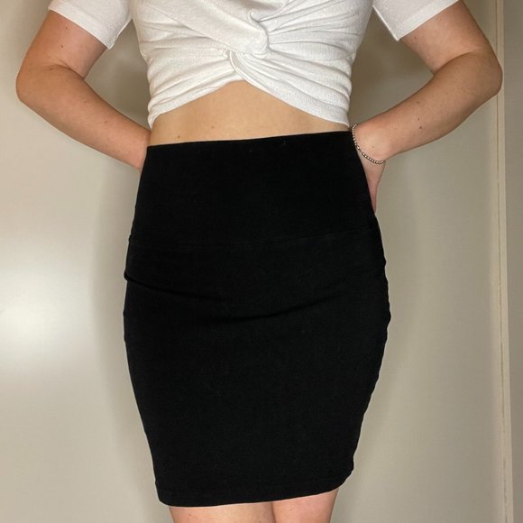 🎉 2 Time🌹HP🌹TNA Mini Stretch Skirt - Picture 1 of 5